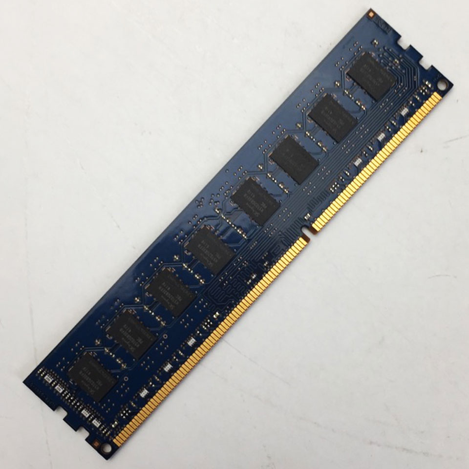 【ジャンク】NUC8i3BEK + メモリ(16GB) HYNIX HMT41GS6BFR8A-PB 8GB 2Rx8 PC3L-12800 1600MHz 1.35V LV