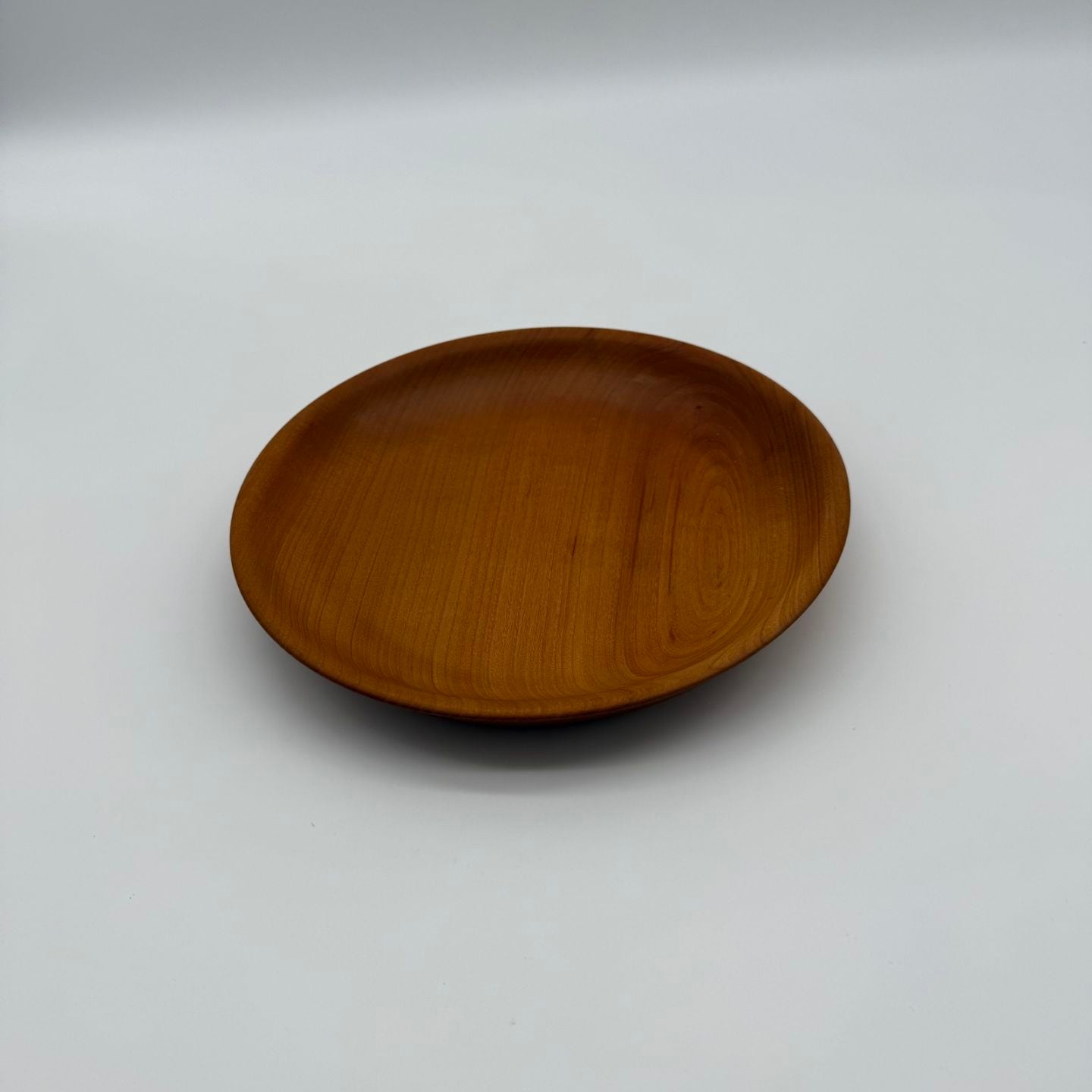 山さくら 木製 プレート お皿 天然木 木目 模様 手作り 日本製 ギフト（21cm）