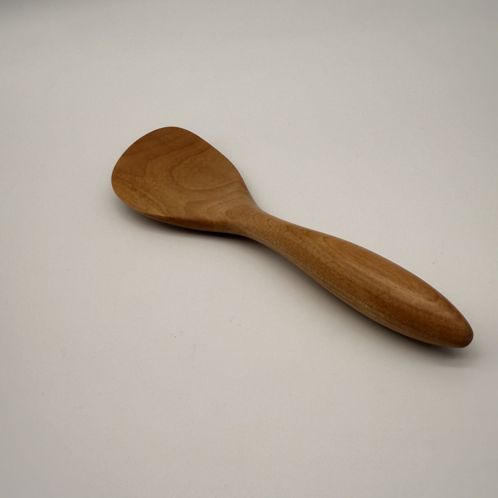 オノオレカンバ デザインシャモジ しゃもじ 右利き用 食器 木製 天然木 手作り 日本製 高級 おしゃれ ギフト プレゼント 職人手作り おしゃれ
