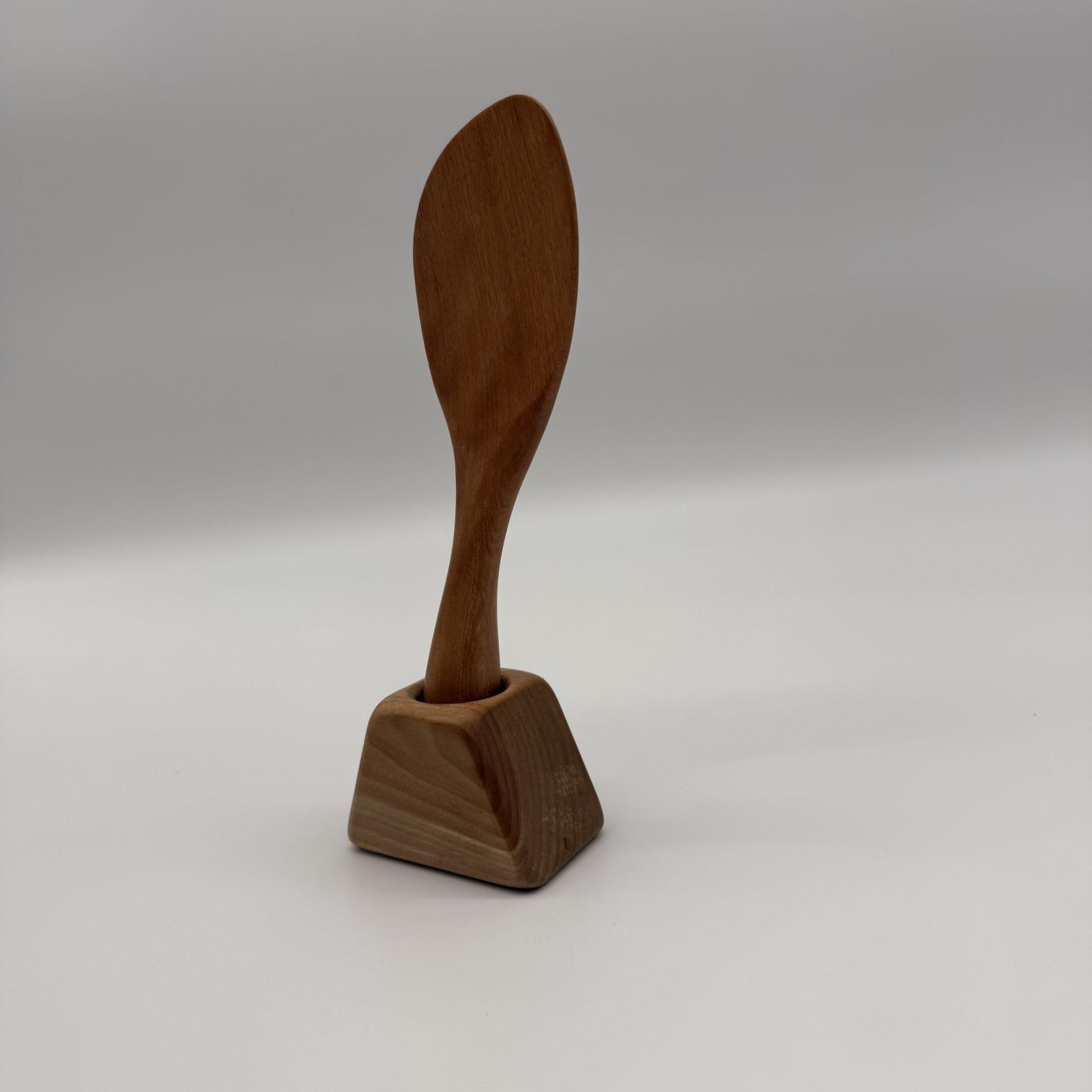 オノオレカンバ デザインシャモジ スタンドセット しゃもじ 右利き 食器 木製 天然木 手作り 日本製 高級 おしゃれ ギフト プレゼント 職人手作り おしゃれ