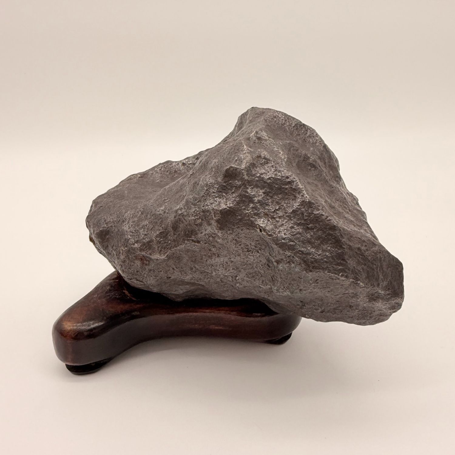 博物館所蔵級】ギベオン隕石 原石 幸運星 日本隕石館之蔵 真匠あり