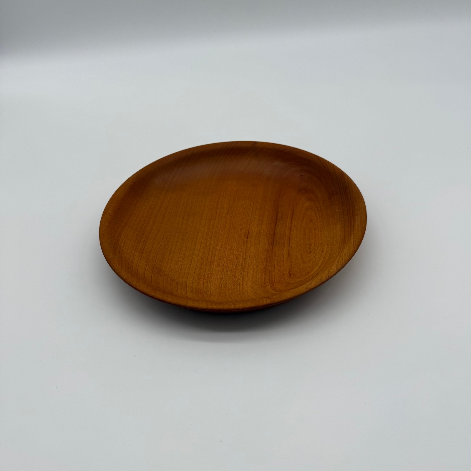 職人手作り 桜の木 削りだし お皿 プレート 木製 天然木 日本製 ギフト（24cm）