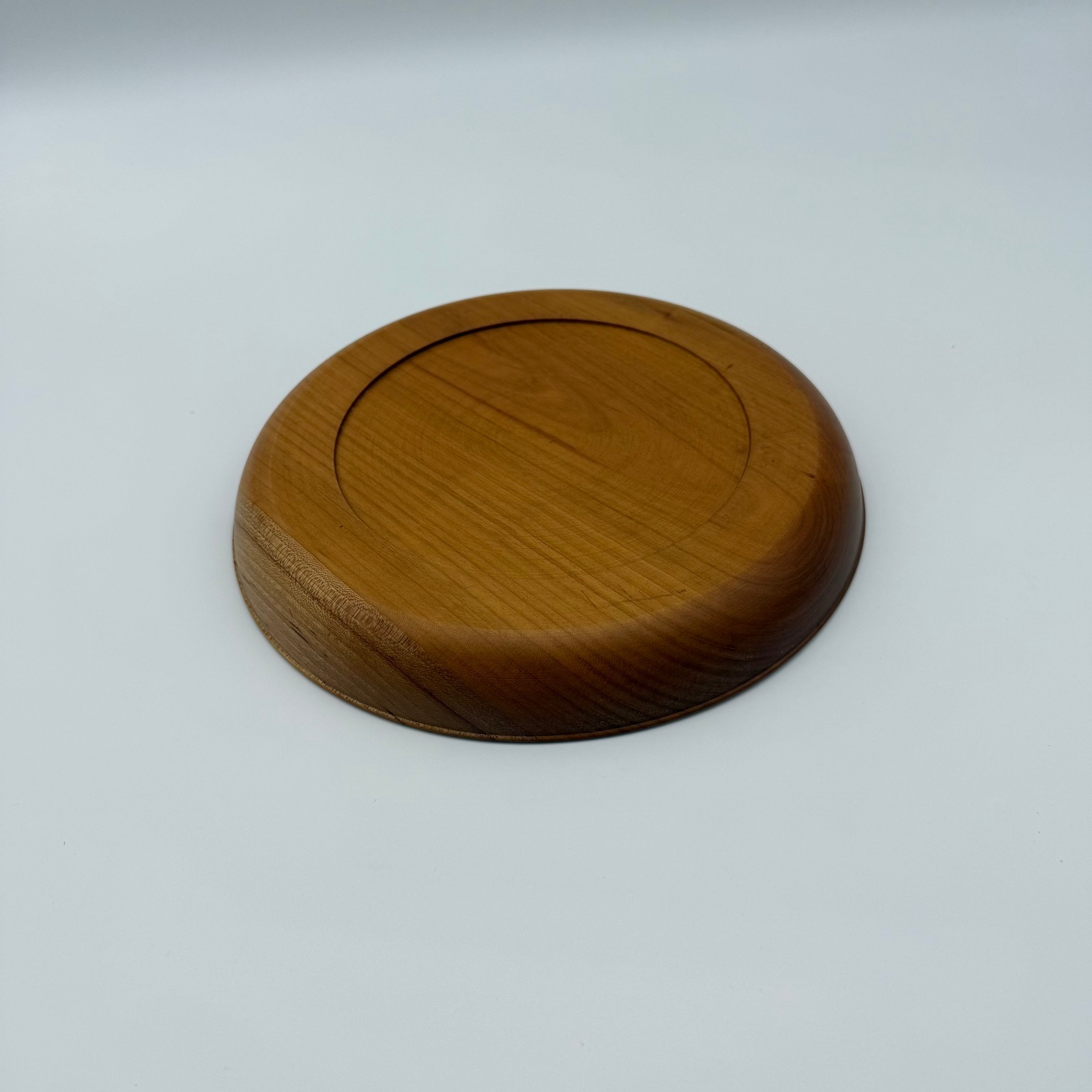 山さくら 木製 プレート お皿 天然木 木目 模様 手作り 日本製 ギフト（21cm）