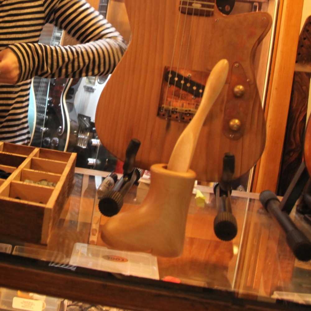 【宮内庁御用達】オノオレカンバ 斧折樺 靴べら スタンドシューズセット ニューヨーク五番街 Kiton 展示 2024年 ロサンゼルスACCAギャラリー 高級ギフト 職人手作り 木製 日本製 プレゼント 天然木 ＃200～＃300