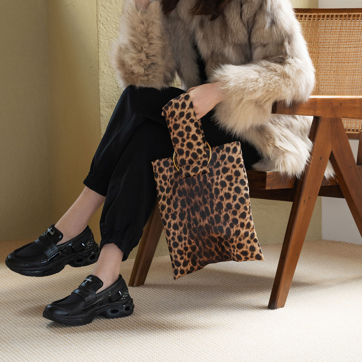 〇※後左1237 未使用 ヴィルノ フットレスター2.0 ブラック 〇※後左1237 未使用 ヴィルノ フットレスター2.0 ブラック