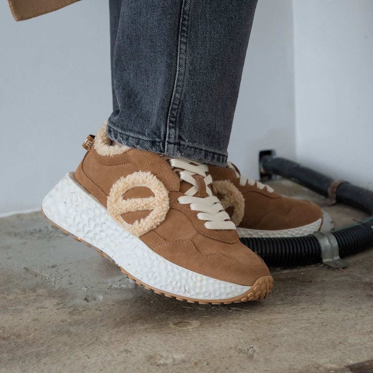 ぬに びぃ 貴重 wash?/? Offspring x adidas ZX8000 Beige - Consortium Cup