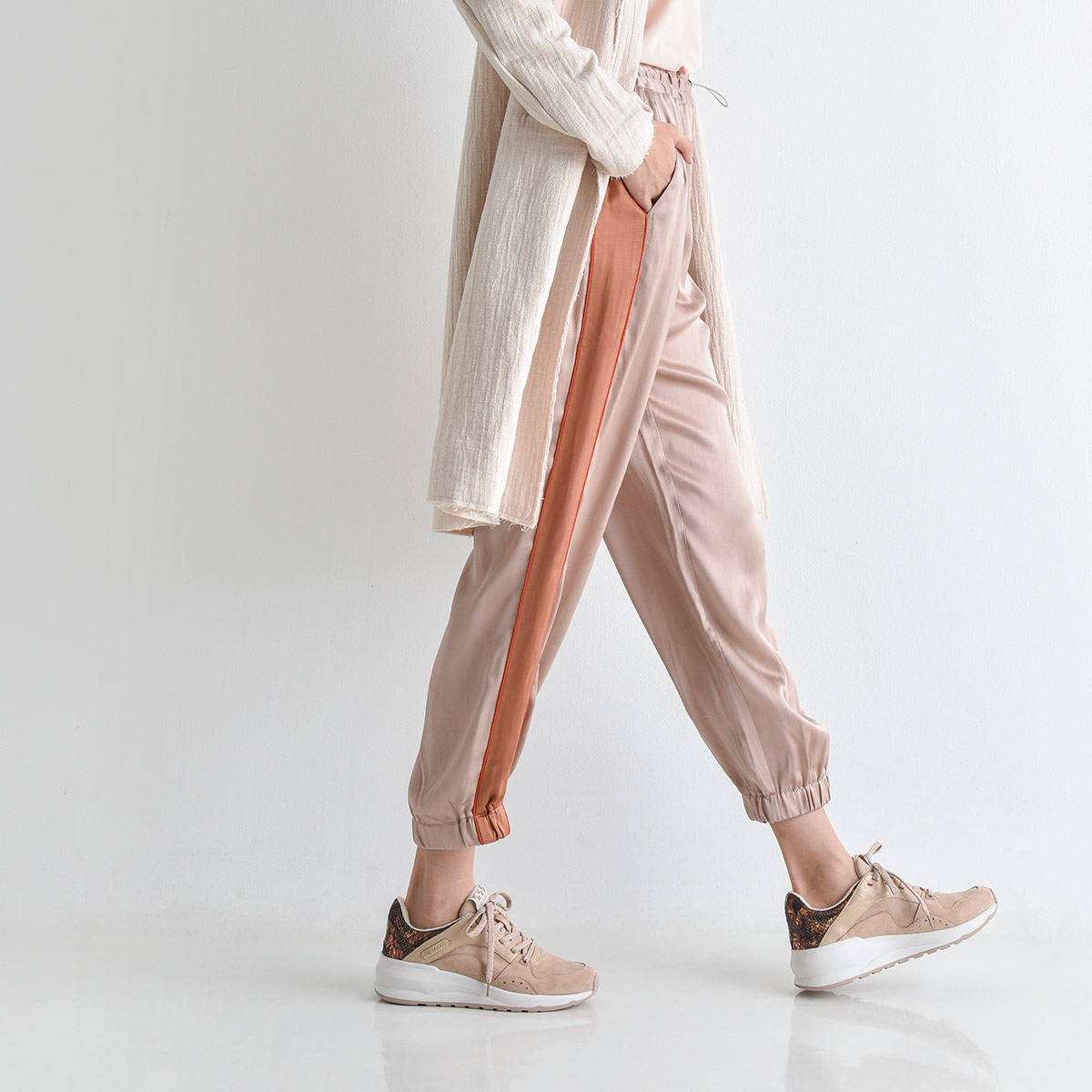 特価 11 000 税抜 No Name ノーネーム スニーカー Sono 561 J Forest グリーン Outlet No Name スニーカー ファッションスニーカー ストックマン 公式オンラインショップ Passage Du Stockman