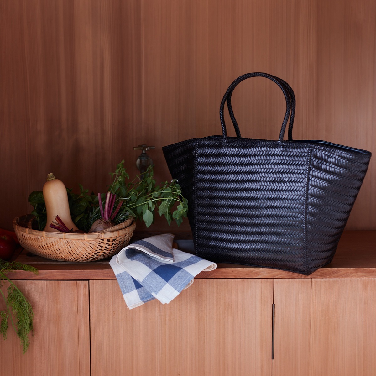 MAISON N.H PARIS[メゾンエヌアッシュパリ]JANVIER GRAND-BLACK[バッグ