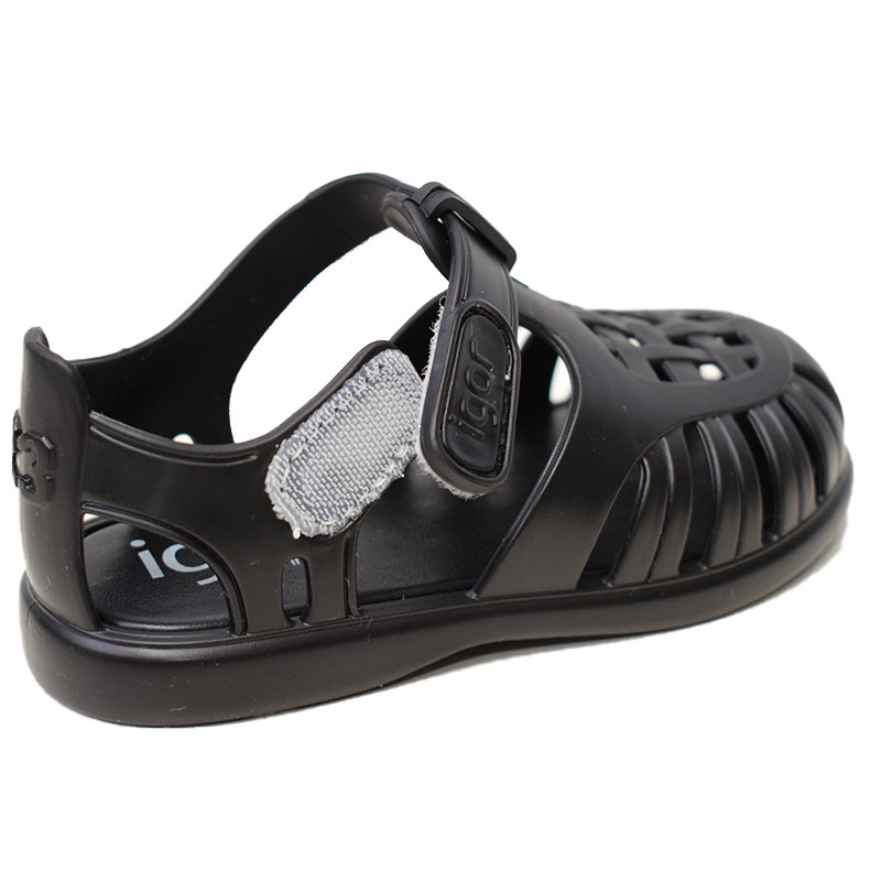 イゴール キッズサンダル TOBBY ソリッド ブラック NEGRO