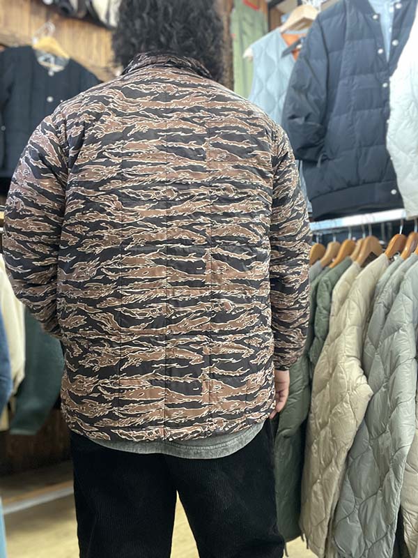 TAION タイオン ベーシック ダウンコーチジャケット タイガーカモ TAION-109CHJ