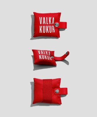 ESS PILLOW TAG Party Red - RED|VALKA KUKUR|BRAND