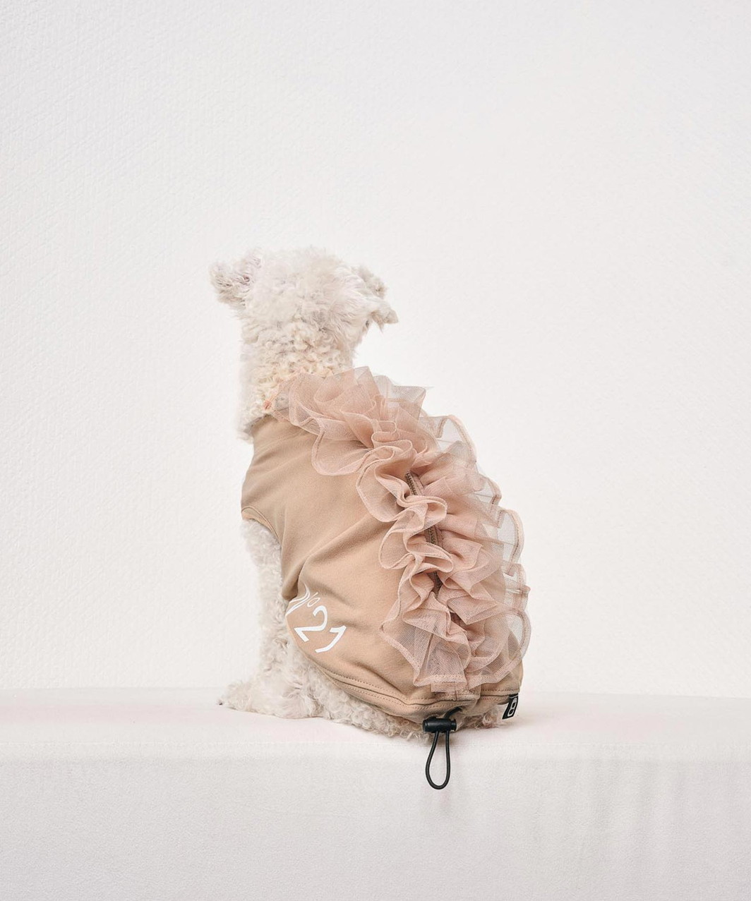【N21】 FRILL TANK - BEIGE