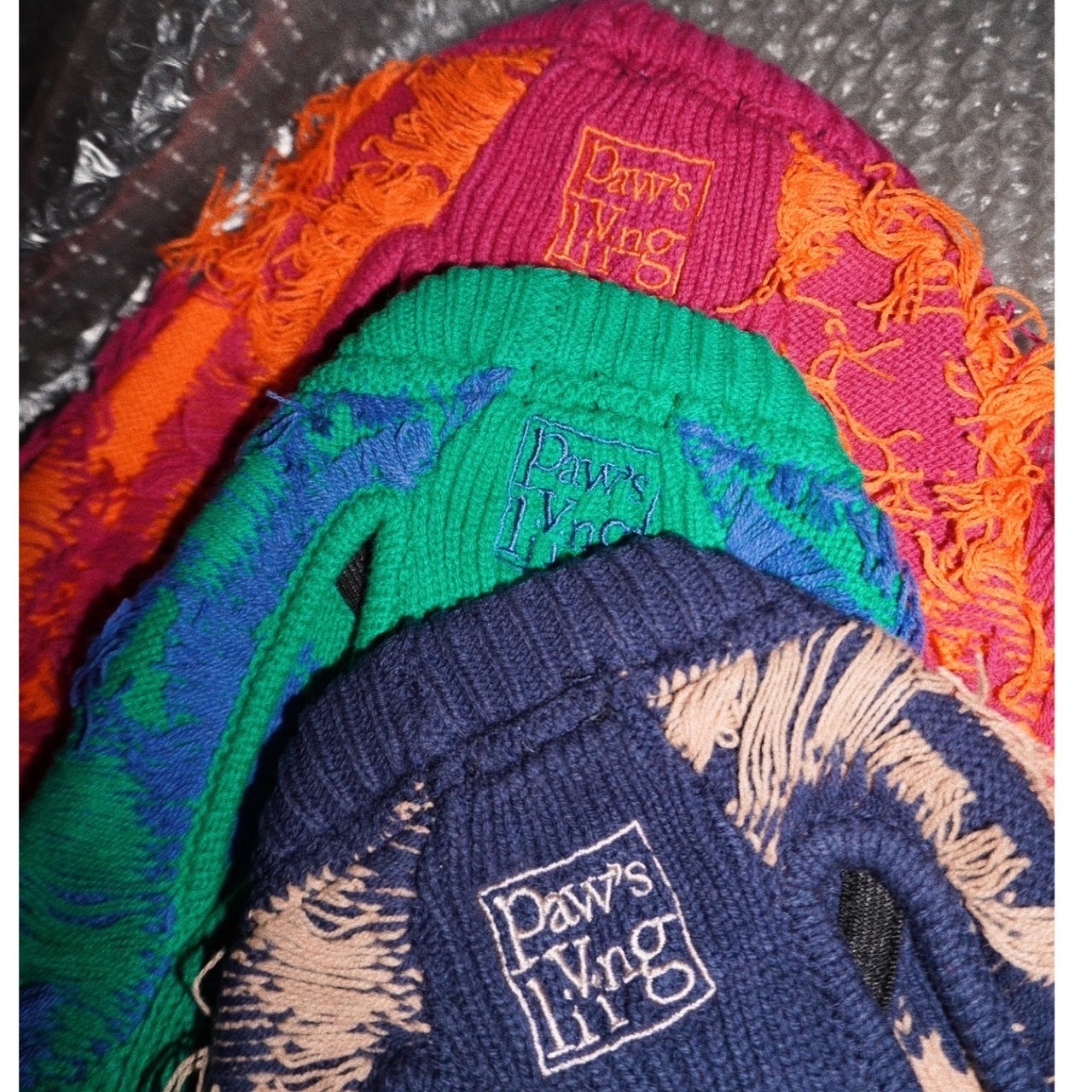 DAMAGED SWEATER - BLUE×PINK BEIGE