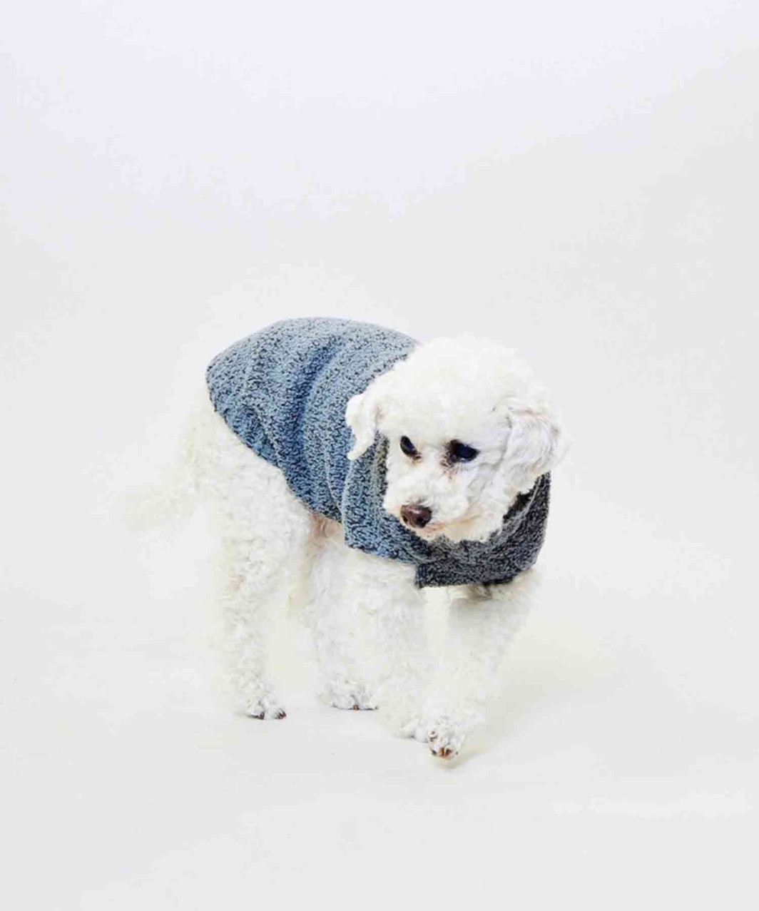 CREAM YARN SWEATER - GREY
