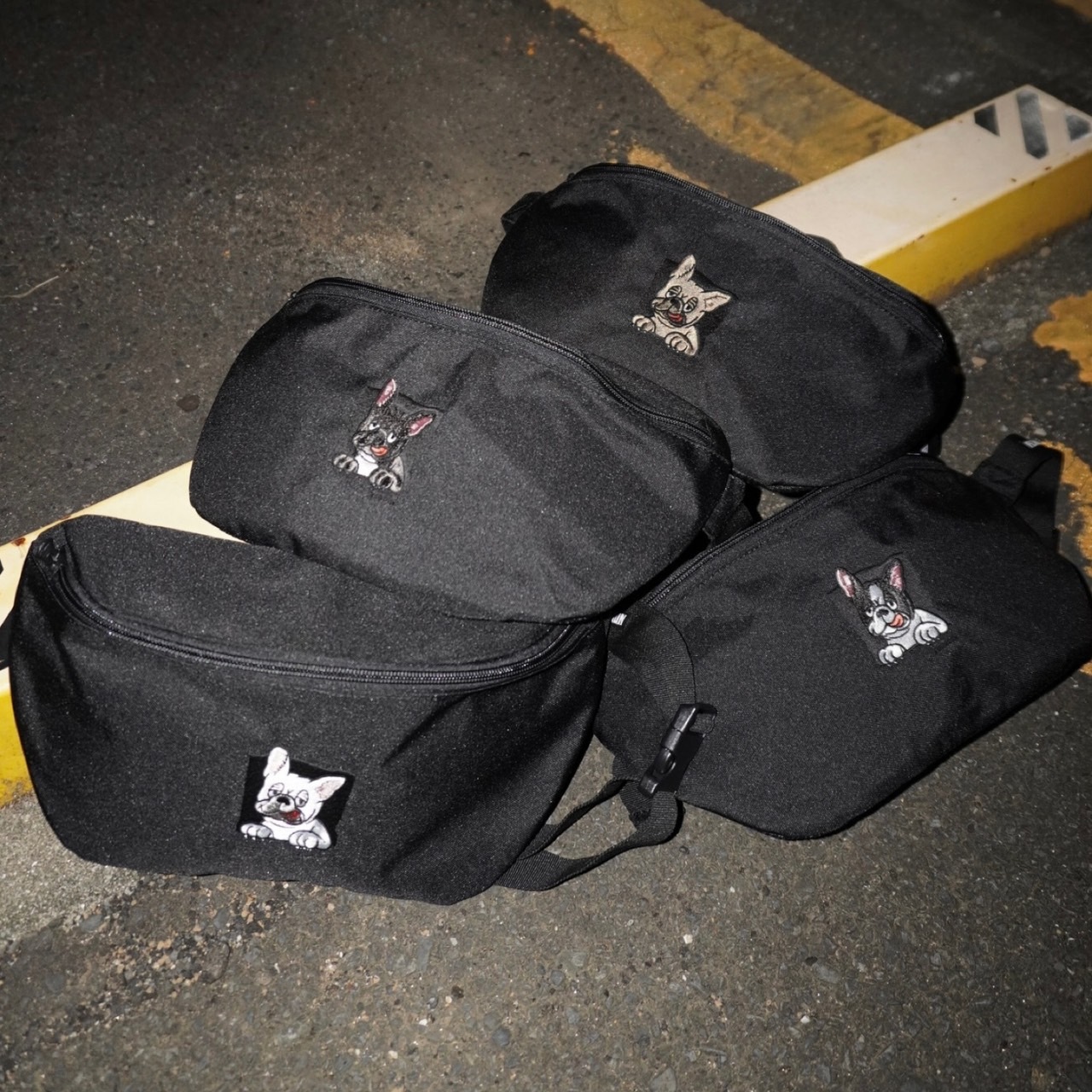 FRENCHI BULL DOG BODY BAG - FAWN