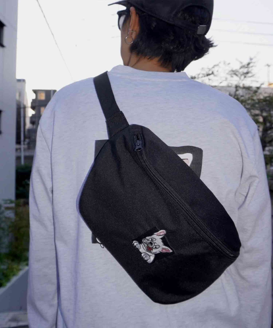 FRENCHI BULL DOG BODY BAG - FAWN