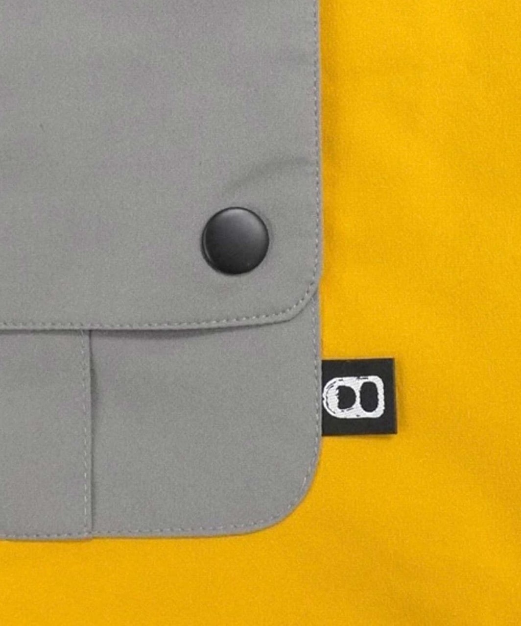 DRAWSTRING RAINCOAT - YELLOW