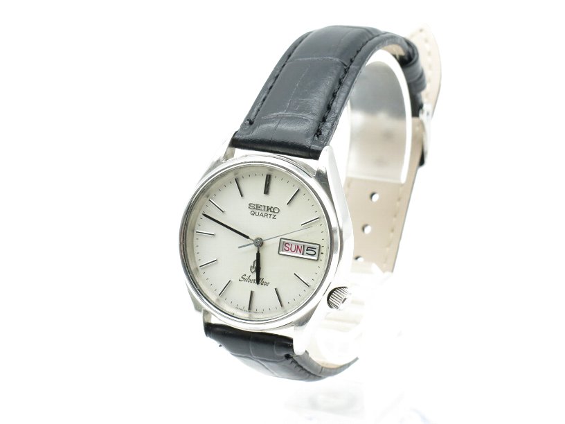 SEIKOクォーツ時計Silver Wave 8229-7030昭和レトロ