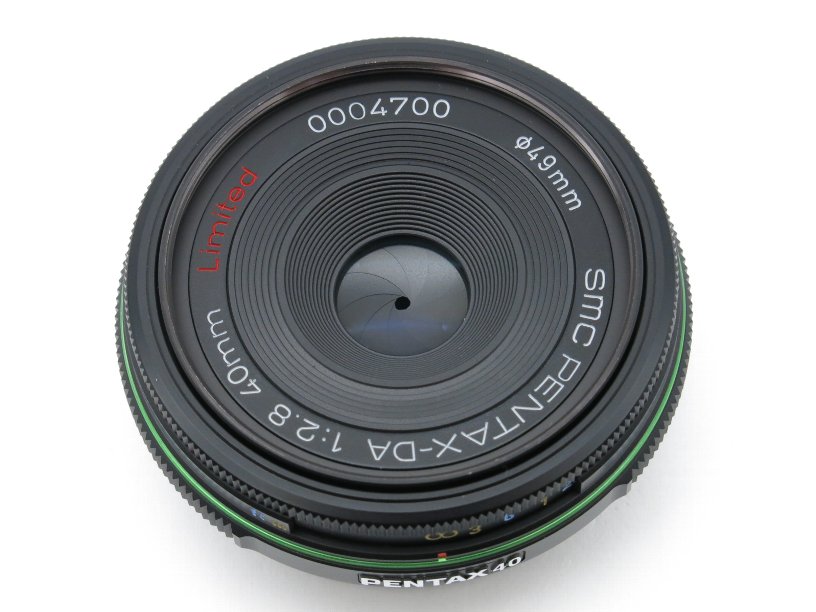 �ڥ󥿥å��� DA40/F2.8 ��ߥƥå�