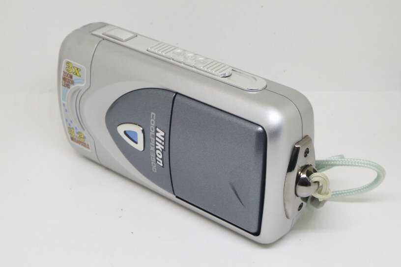 �˥��� COOLPIX 3500(320������)
