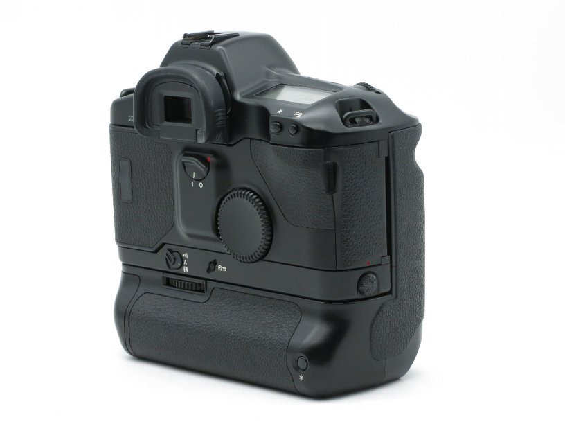 ����Υ� EOS-1N HS