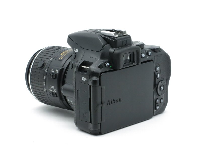 �˥��� D5500(2416������)+18-55 VRII���å�