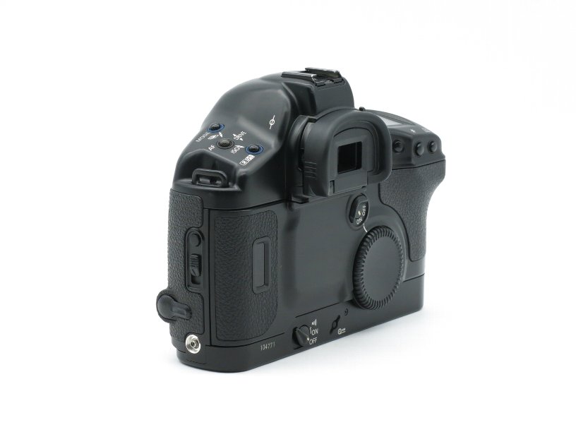����Υ� EOS-1V