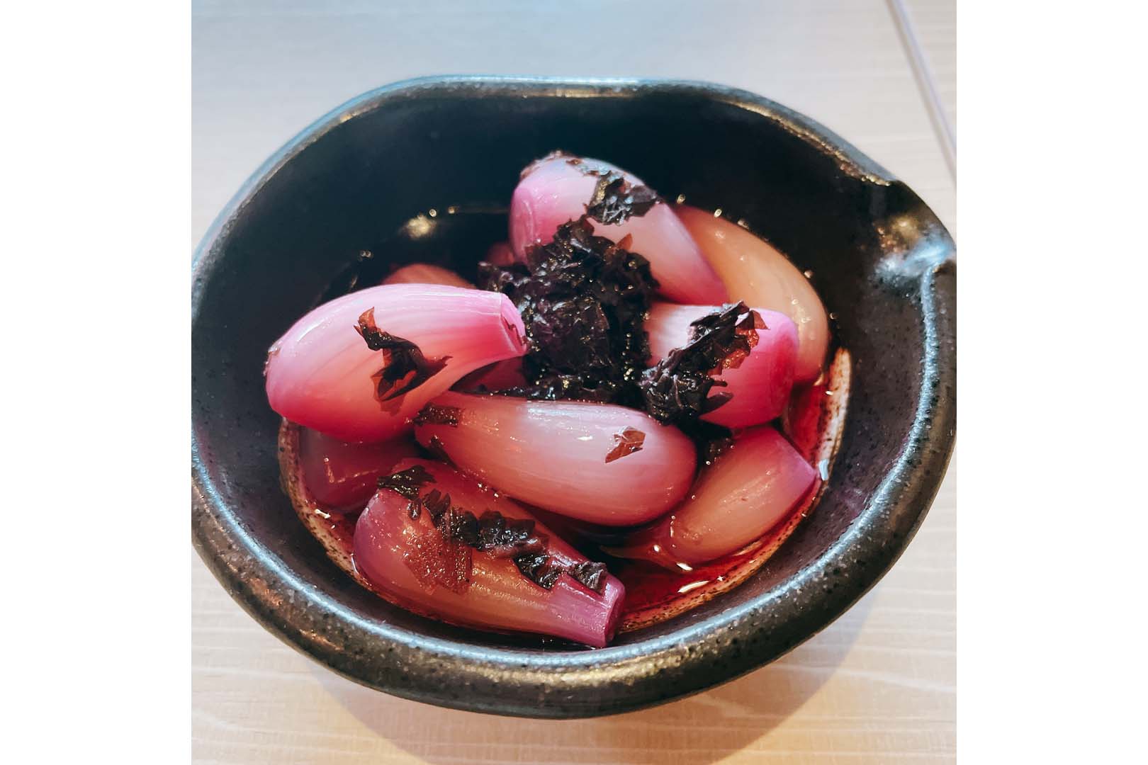 【おでんでんでん】おでんでんでん自家製 赤紫蘇らっきょう漬け