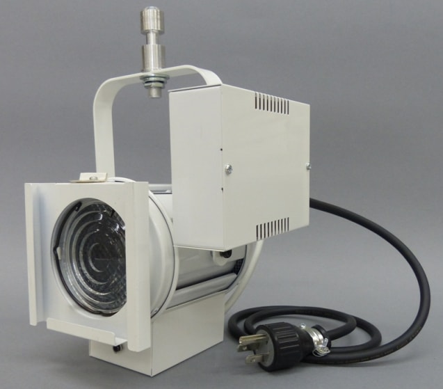 K1-SPOT LED �� ʿ�ԥץ饰������ 3000K