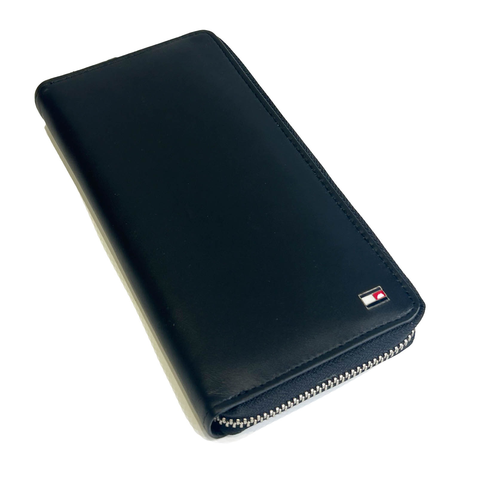 トミーヒルフィガー 長財布 ラウンドジップ TOMMY HILFIGER 31TL13X009 001 小銭入れ付き ブラック