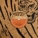 Via Libre / Grupo Amigos - Chi Chi / La Gira Del Diablo   [7inch]