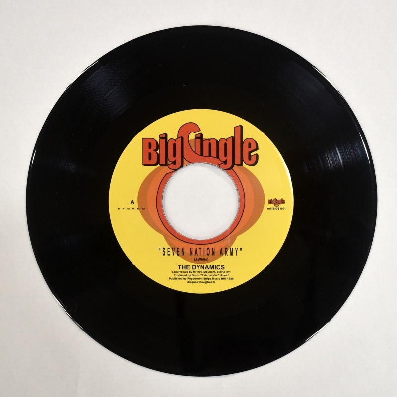 The Dynamics - Seven Nation Army / Move On Up [7inch]｜REGGAE