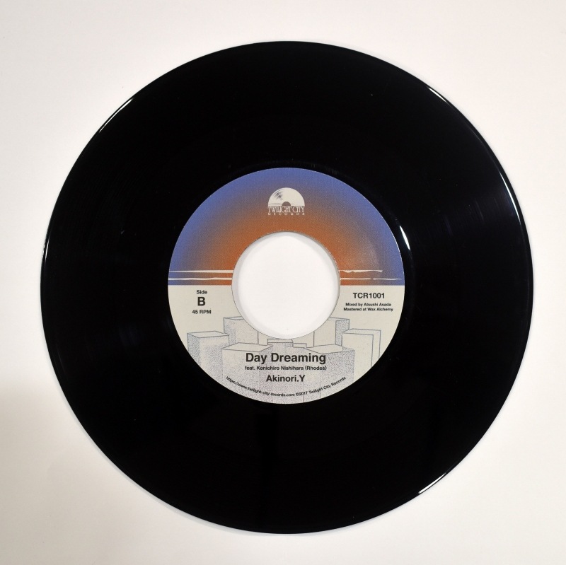 Akinori. Y - Twilight Garage / Day Dreaming [7inch]｜ELECTRONIC