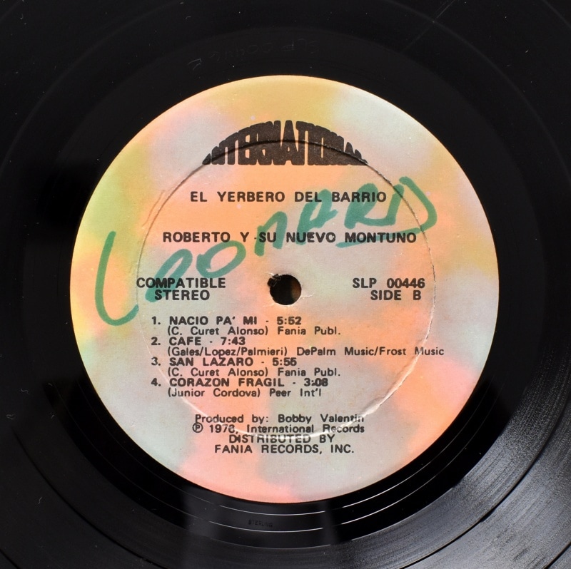 Roberto Y Su Nuevo Montuno - El Yerbero Del Barrio  [LP]