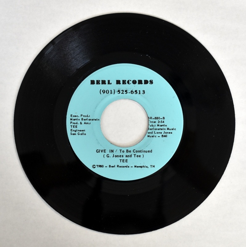 Tee - Love You All Over / Give In / To Be Continued    [7inch]