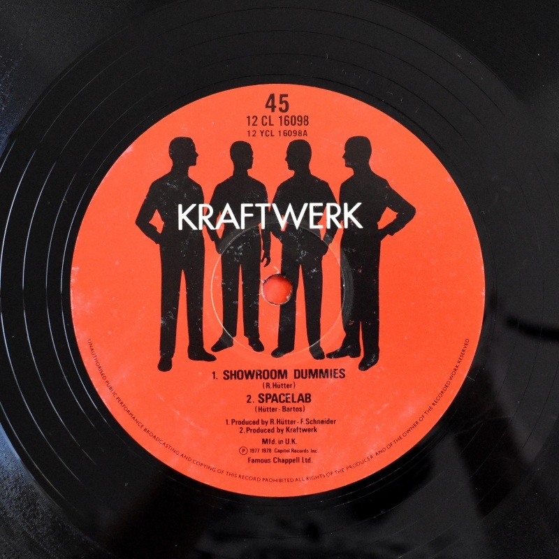 Kraftwerk - Showroom Dummies    [12inch single]