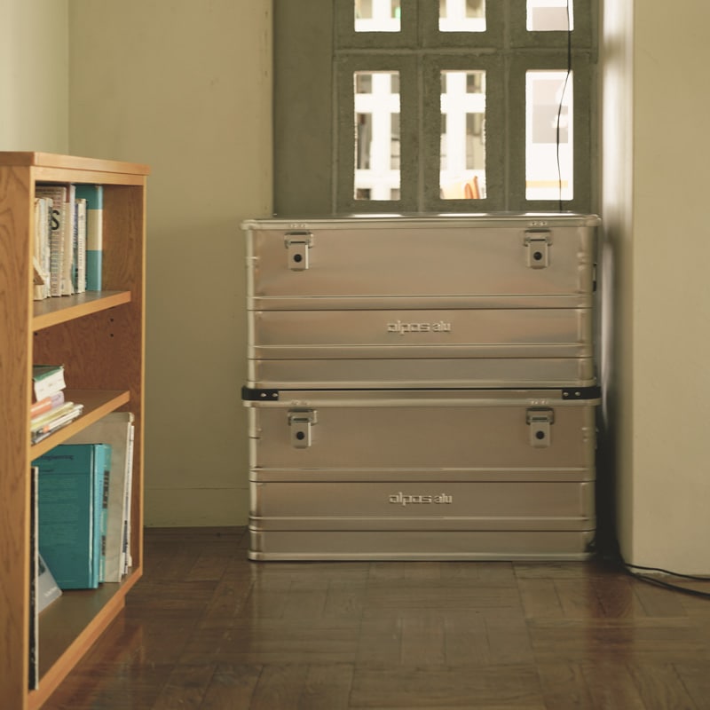 ALPOS ALUMINUM CONTAINER / with Stacking Corner - L (92L)