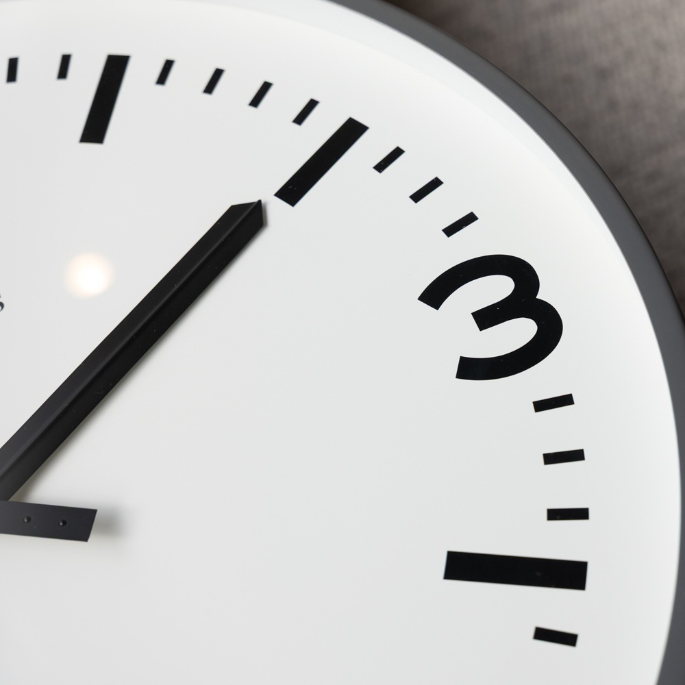 E.A. COMBS WALL CLOCK - COMBINATION (L) ��630