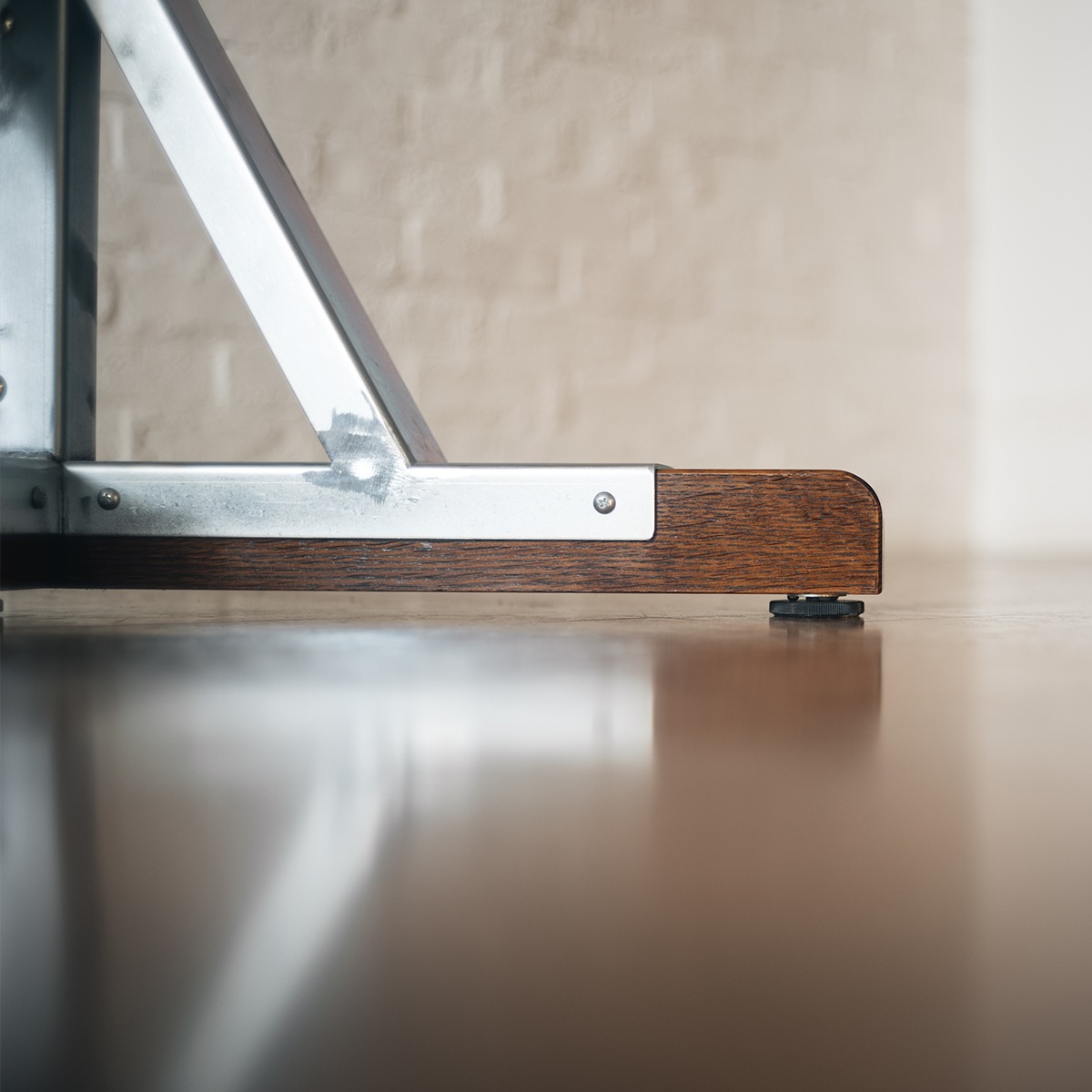 �ڥ���ץ��ʡ��������HELMET SHELF STAND