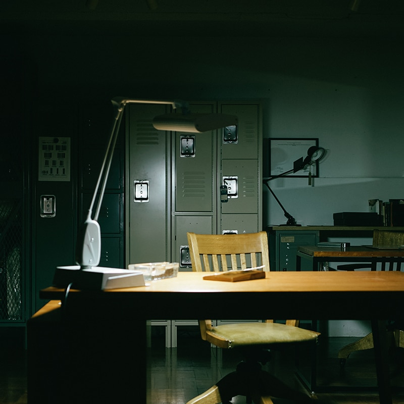 DAZOR 2324 DESK LIGHT