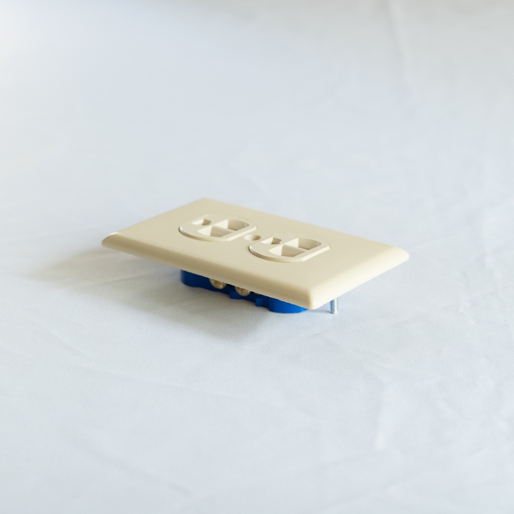 DUPLEX RECEPTACLE