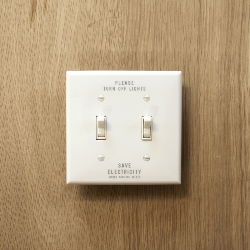SAVE ENERGY   TOGGLE SWITCH PLATE - ALMOND