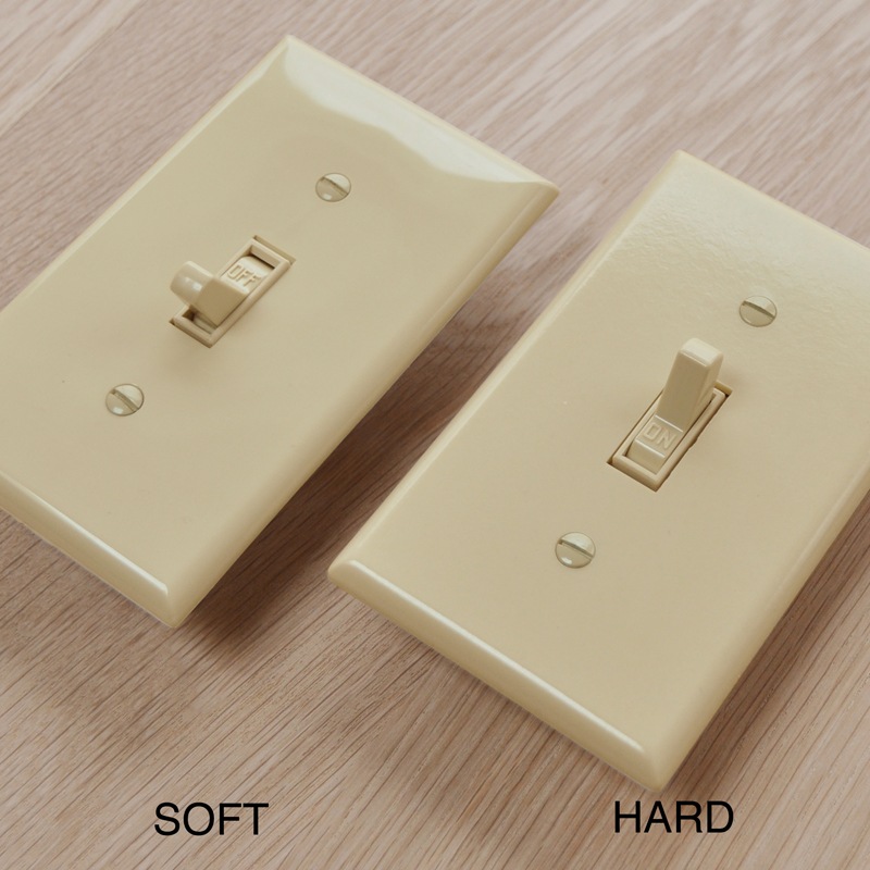 TOGGLE SWITCH PLATE��-��IVORY