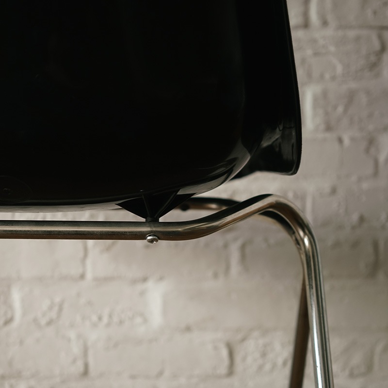 ROBIN DAY POLYSIDE CHAIR / Chrome Frame