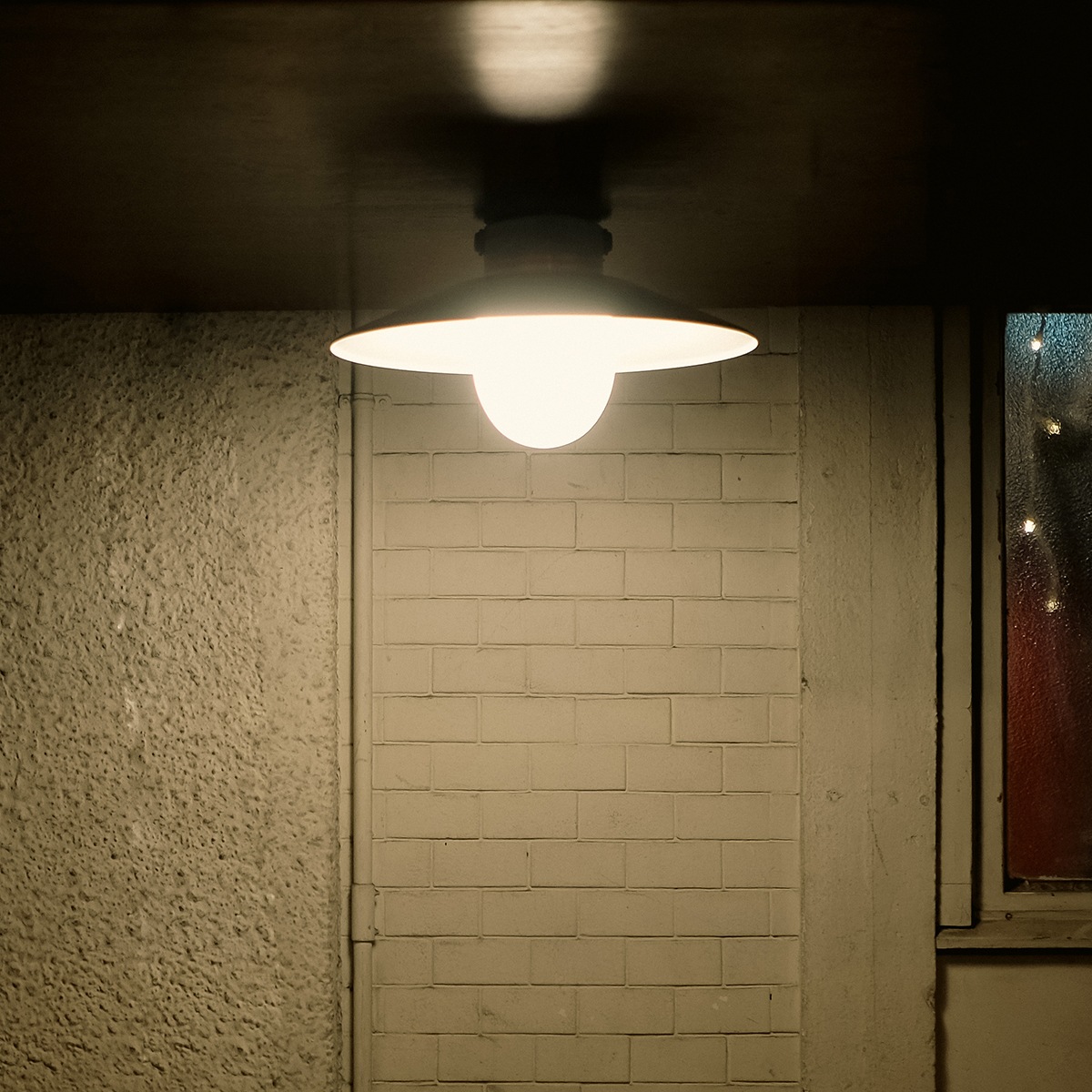 THPG CEILLING LIGHT "35 FLAT SHADE , Black