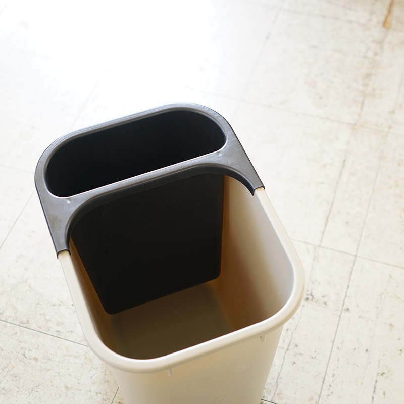 PLASTIC WASTE RECEPTACLE  (M) 26.6L