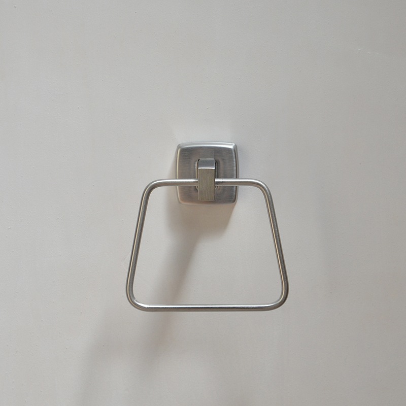 TOWEL RING