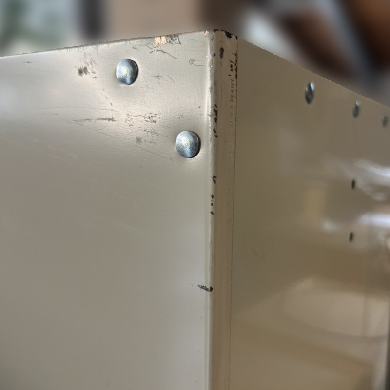 Ÿʡ18" LYON RECESSED HANDLE LOCKER - 2TIER PUTTY WHITE