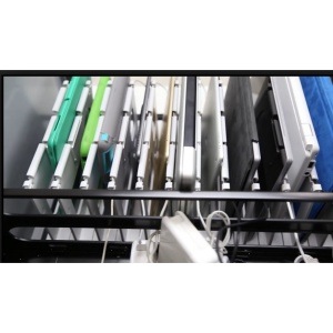 【取寄せ品】Ergotron Zip12 Charging Desktop Cabinet, JP DM12-1012-6 (タブレット,ノートPC(14インチ以下）)充電保管庫