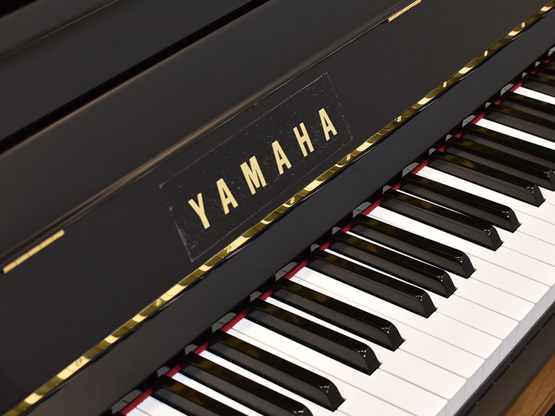 YAMAHA U100SX